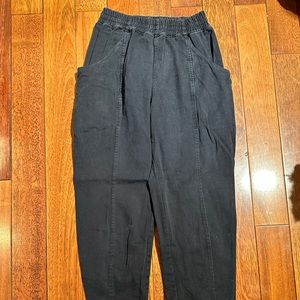 Elizabeth Suzann Black Elastic Waist Tapered Pants